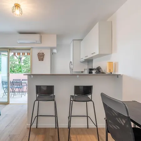 Avec Terrasse Vue Jardin Appartement Antibes